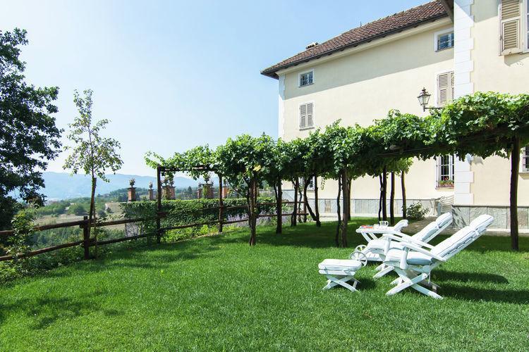 Castello Di Grillano Guest House Ovada Exterior photo